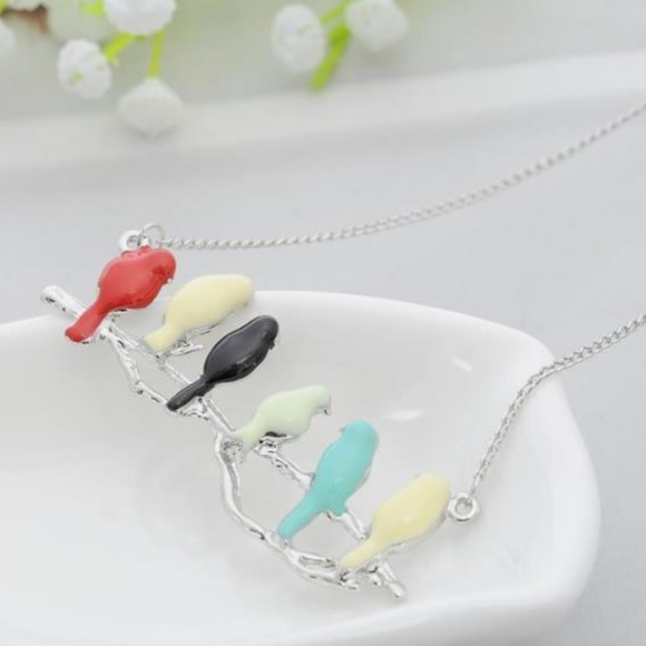 NEW birdie on tree necklace - Picture 4 of 4